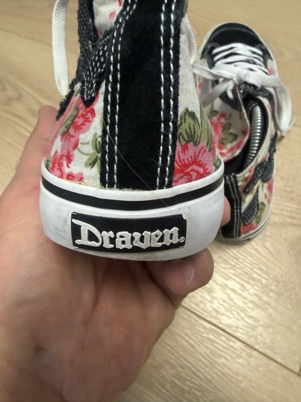 Draven Floral Skull High-Top Lace-Up Sneakers Woman’s Size 10 - Picture 7 of 10